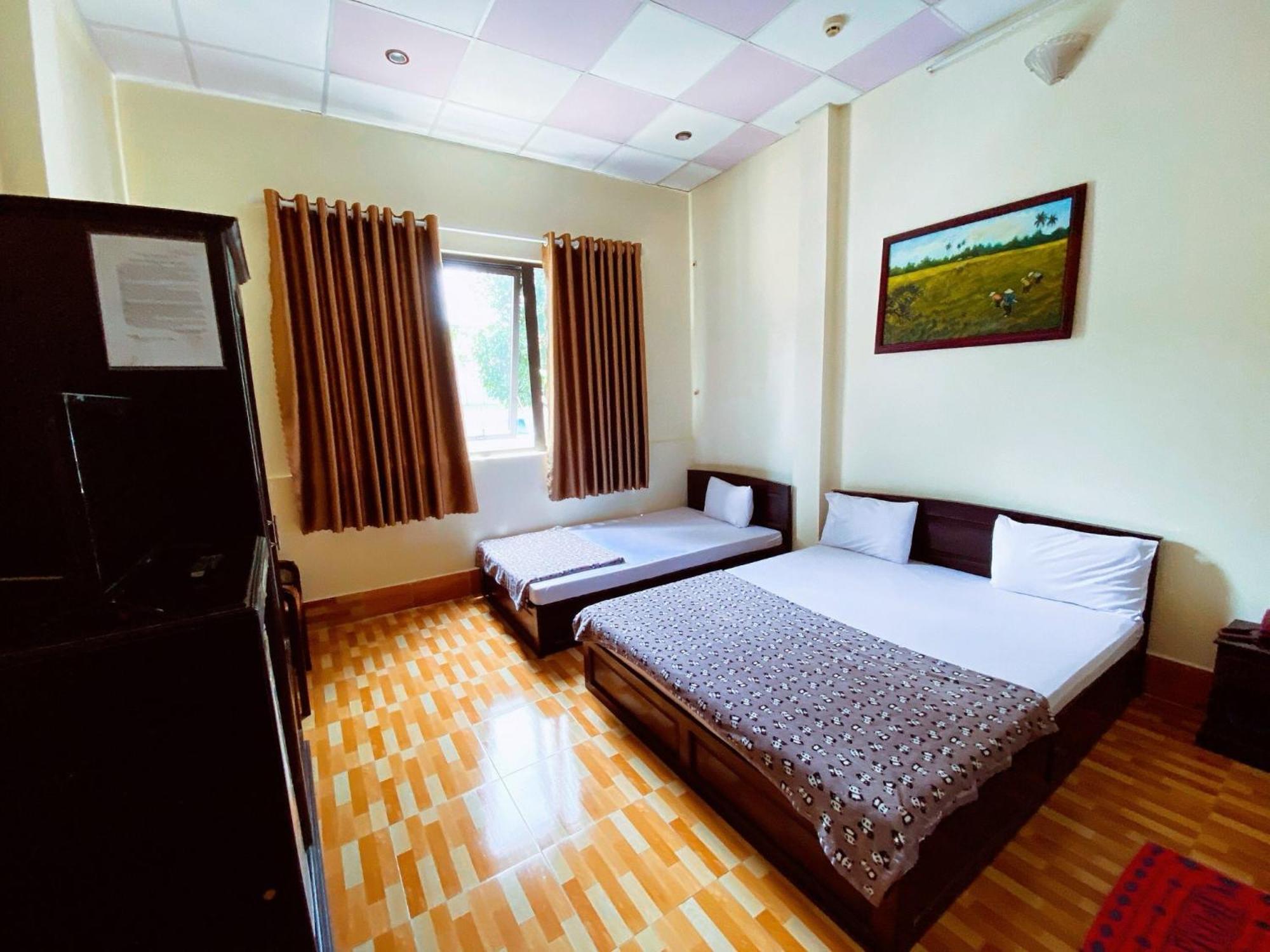 Khach San Nam Do 1 Hotel Кан То Екстериор снимка
